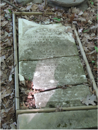 Heritage gravestone located at 17007 Highway 12